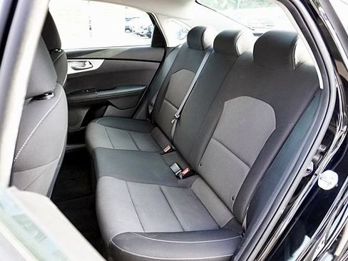 Used 2023 Kia Forte LXS FWD image 15