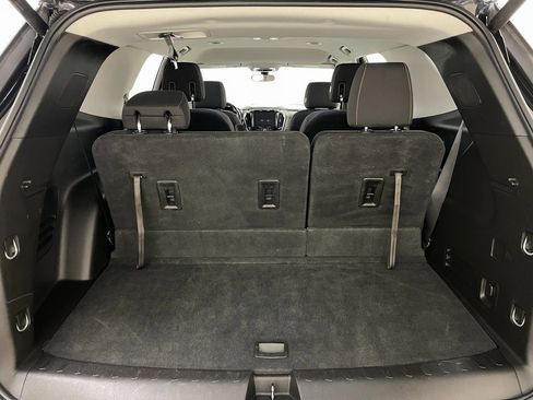 Certified 2018 Chevrolet Traverse LT image 42