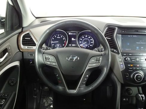 Used 2018 Hyundai Santa Fe Limited image 25