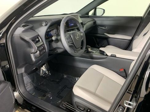 Used 2025 Lexus UX 300h AWD w/ Accessory Package (Z1) image 30