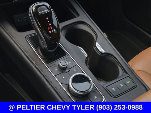 Used 2021 Cadillac XT4 Premium Luxury FWD image 23