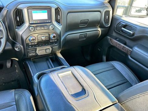 Used 2020 GMC Sierra 2500 Denali w/ Denali Ultimate Package image 24