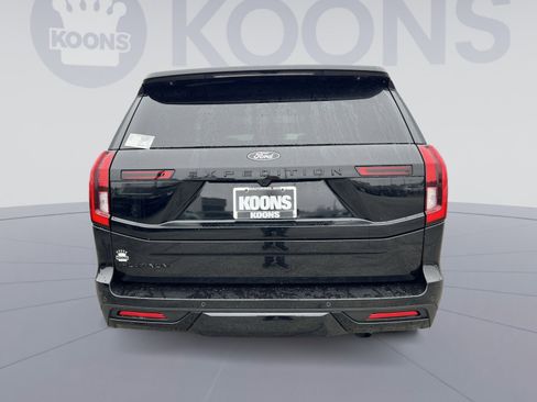 New 2026 Ford Expedition Platinum image 5