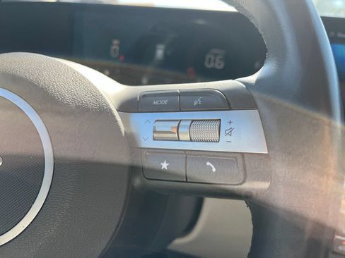 Used 2025 Hyundai Kona SEL AWD/4WD image 41
