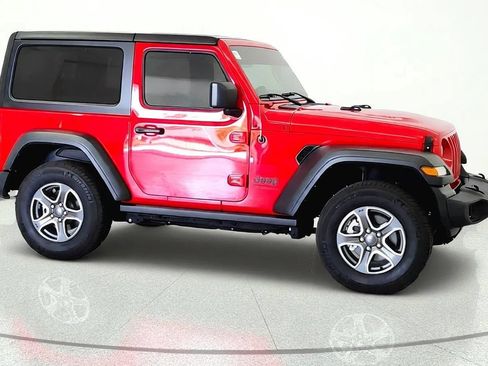 Used 2023 Jeep Wrangler Sport AWD/4WD image 10