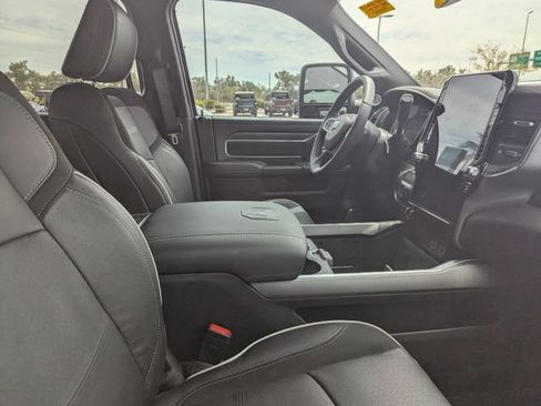 Used 2025 RAM 2500 Laramie AWD/4WD image 5