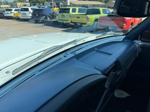 Used 1997 Ford F350 4x4 Regular Cab image 22