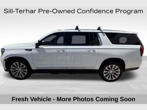 Used 2022 GMC Yukon XL Denali w/ Max Trailering Package AWD/4WD image 1