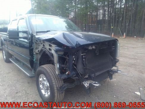 Used 2016 Ford F250 XLT w/ XLT Premium Package image 6