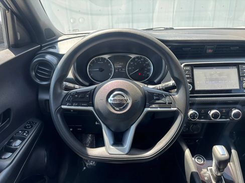 Used 2020 Nissan Kicks S FWD image 19