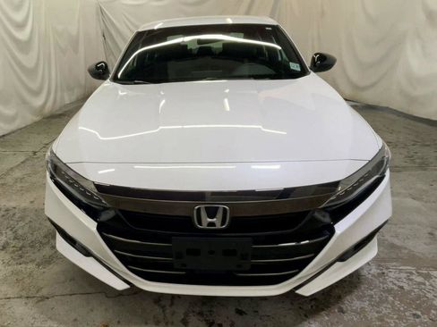 Used 2022 Honda Accord Sport image 3