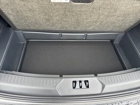 New 2026 Ford Explorer Active AWD/4WD image 15