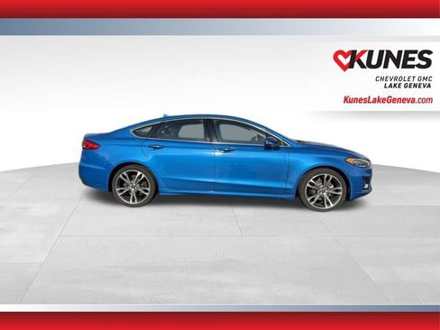 Used 2019 Ford Fusion Titanium image 3