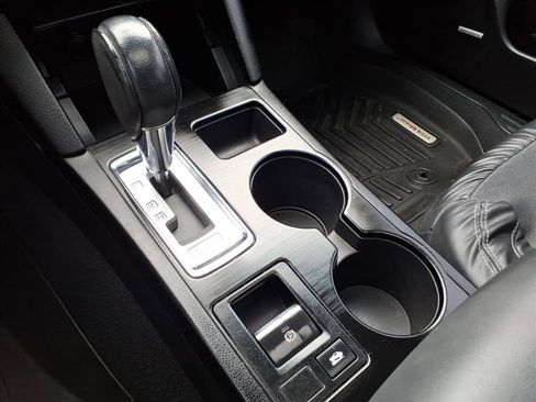 Used 2016 Subaru Legacy 2.5i Limited image 22