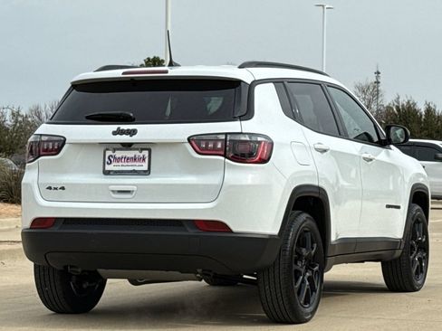 New 2026 Jeep Compass Latitude AWD/4WD image 8