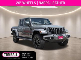 Used 2023 Jeep Gladiator Overland AWD/4WD video 1