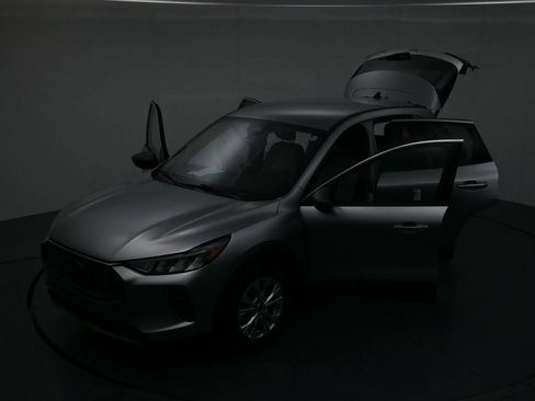 Used 2024 Ford Escape Active w/ Cold Weather Package FWD image 44