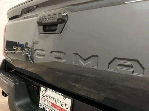 Used 2025 Toyota Tacoma SR5 image 89