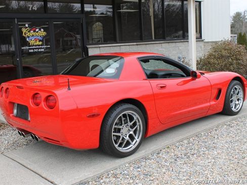 Used 1999 Chevrolet Corvette Coupe image 15
