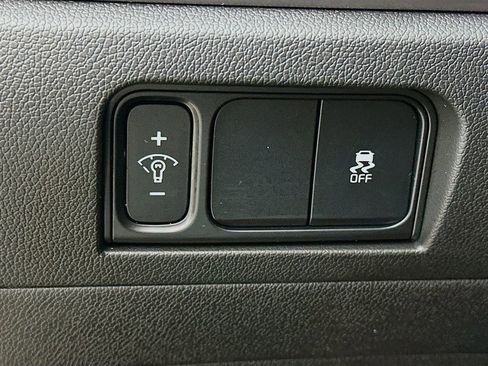 Certified 2025 Kia Sorento S AWD/4WD image 22