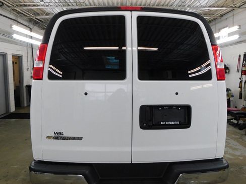 Used 2025 Chevrolet Express 2500 w/ Driver Convenience Package image 3