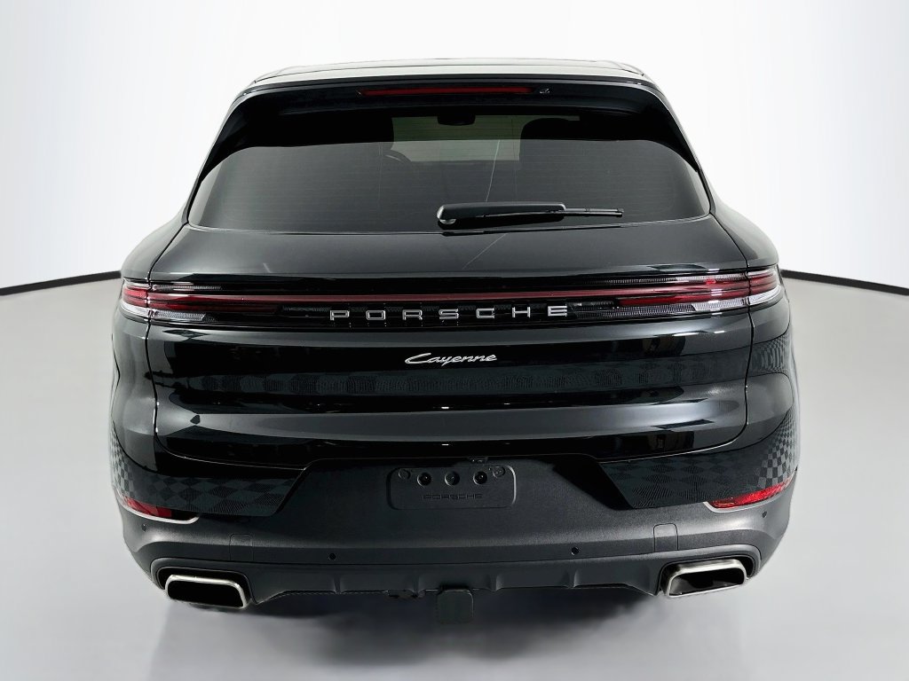 Certified 2025 Porsche Cayenne AWD/4WD image 10