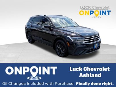 Used 2024 Volkswagen Tiguan SE w/ Panoramic Sunroof Package