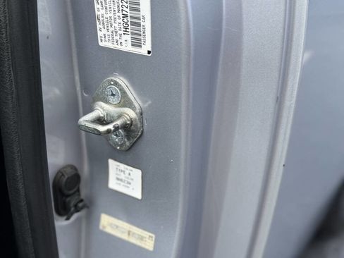 Used 2004 Honda Accord LX image 12