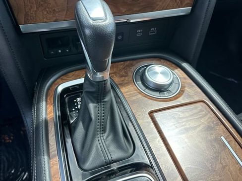 Used 2023 Nissan Armada SL w/ Captain's Chairs Package AWD/4WD image 23