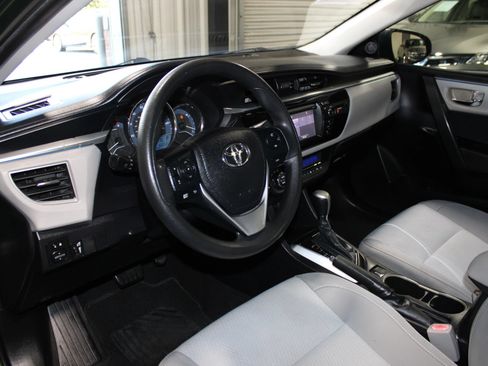 Used 2016 Toyota Corolla LE FWD image 19