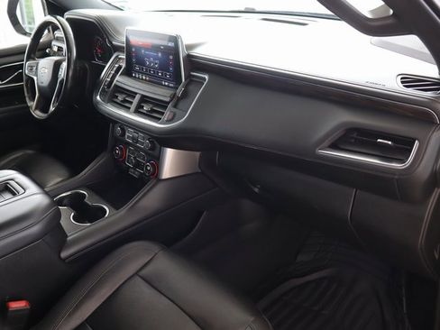 Used 2021 Chevrolet Suburban LT image 45