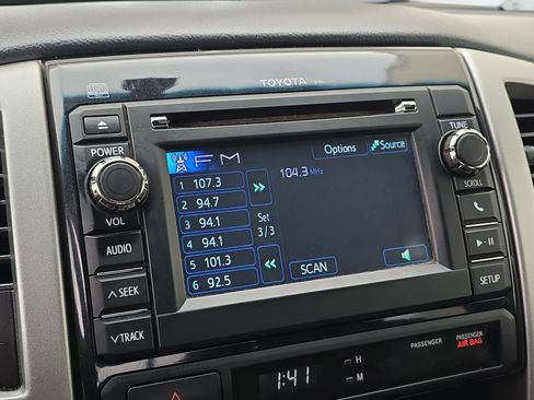 Used 2013 Toyota Tacoma Base image 23