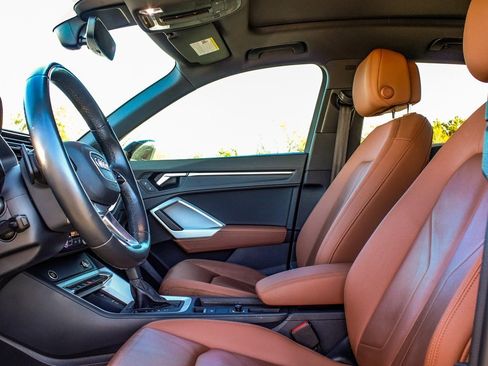 Used 2021 Audi Q3 2.0T Premium w/ Convenience Package image 31