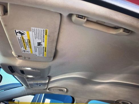 Used 2022 Buick Envision Preferred image 17