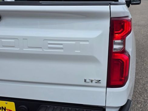 Used 2025 Chevrolet Silverado 1500 LTZ w/ Max Trailering Package AWD/4WD image 10