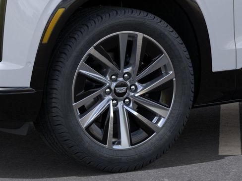 New 2027 Cadillac Vistiq Sport w/ LPO, Floor Liner Package AWD/4WD image 9