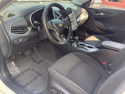 Used 2019 Chevrolet Malibu LS w/ Driver Confidence Package II FWD image 12