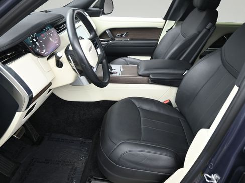 Used 2024 Land Rover Range Rover Long Wheelbase SE AWD/4WD image 4