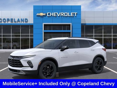 New 2026 Chevrolet Blazer LT w/ Convenience Package AWD/4WD image 2