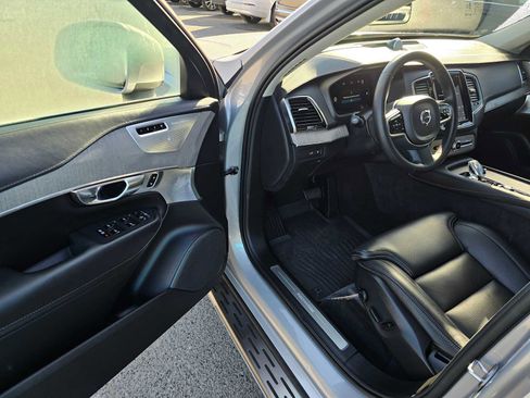 Certified 2023 Volvo XC90 T8 Ultimate image 21