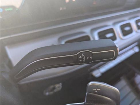 Used 2022 Mercedes-Benz GLE 450 4MATIC image 11