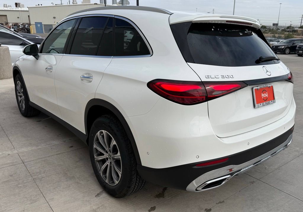 Used 2026 Mercedes-Benz GLC 300 4MATIC image 8