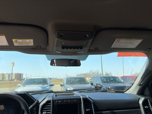 Used 2019 Ford F250 XLT w/ XLT Premium Package image 20