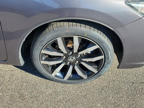 Used 2015 Honda Civic EX-L image 40