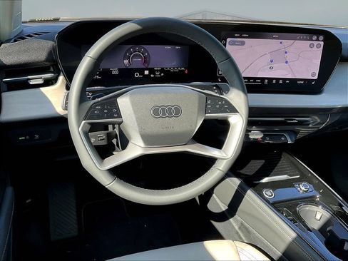 New 2026 Audi Q3 quattro 2.0T AWD/4WD image 7