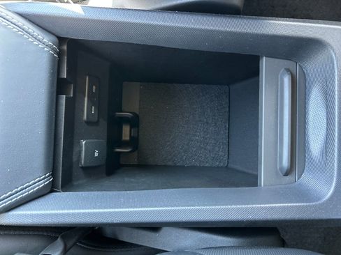 Used 2025 Ford Mustang Mach-E Premium image 27