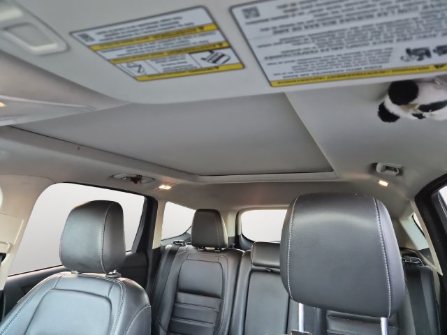 Used 2019 Ford Escape SEL AWD/4WD image 12