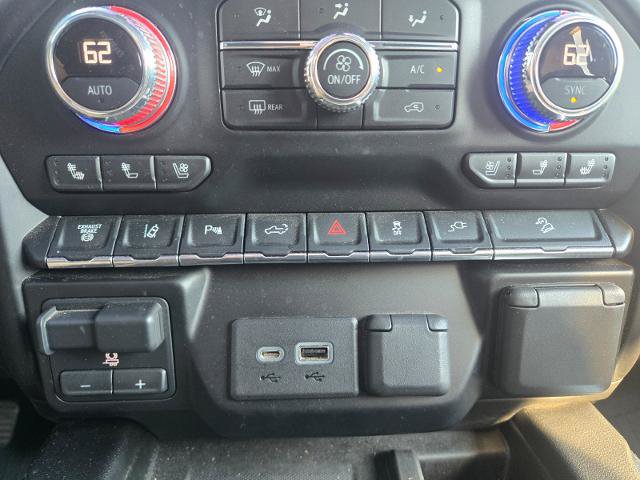 Used 2020 GMC Sierra 2500 AT4 w/ AT4 Premium Package AWD/4WD image 44