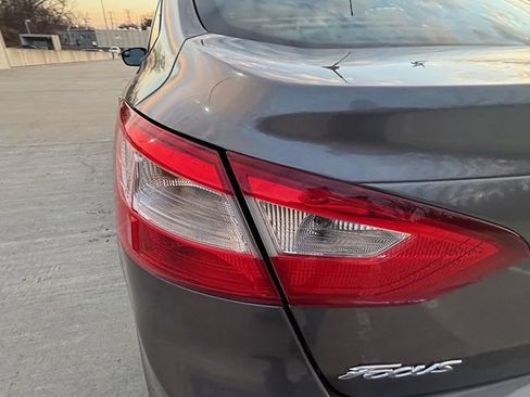 Used 2012 Ford Focus SE image 12