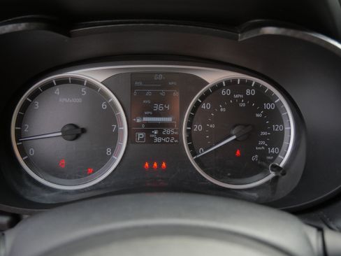 Used 2025 Nissan Versa S w/ Trunk Package FWD image 21